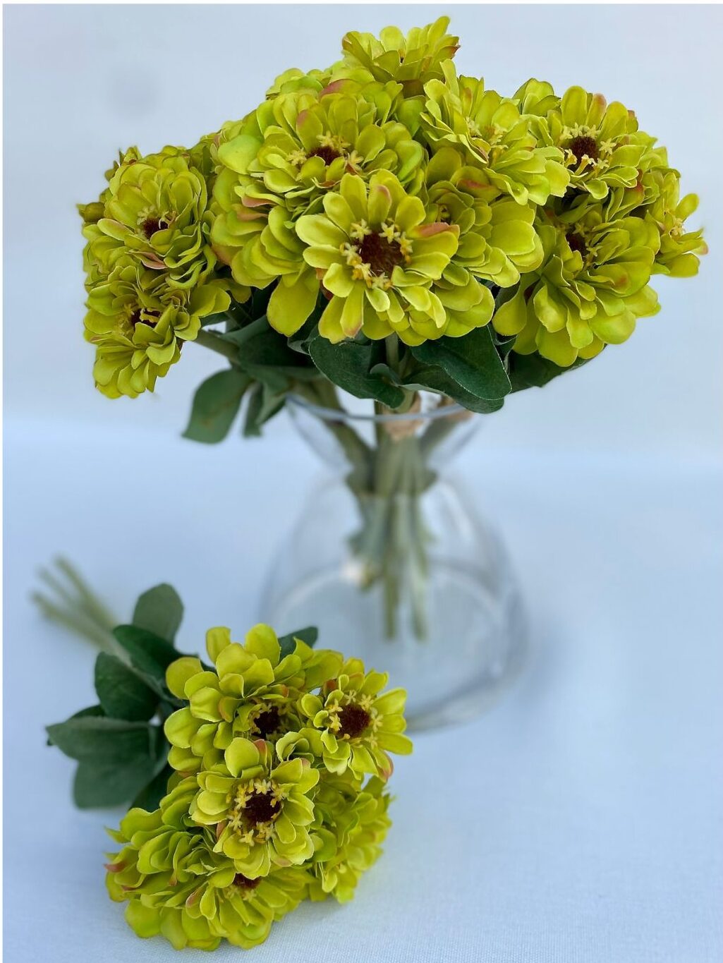 Artificial-bouquet-of-flowers-5-stems-yellow-green