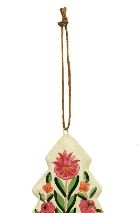 white-christmas-tree-ornament-green-pink