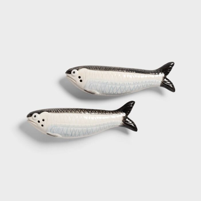 Salt-and-pepper-sardines-dolomite-blue-white-black